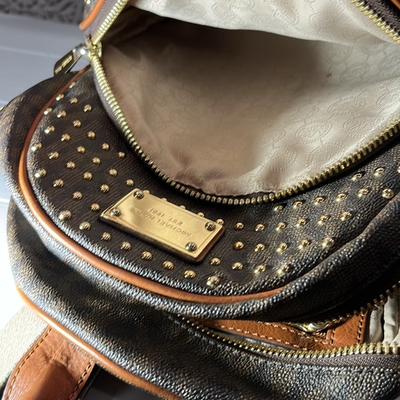 MICHAEL KORS JET SET PVC MONOGRAM SMALL STUDDED ZIP BACKPACK BAG - Picture 13 of 13